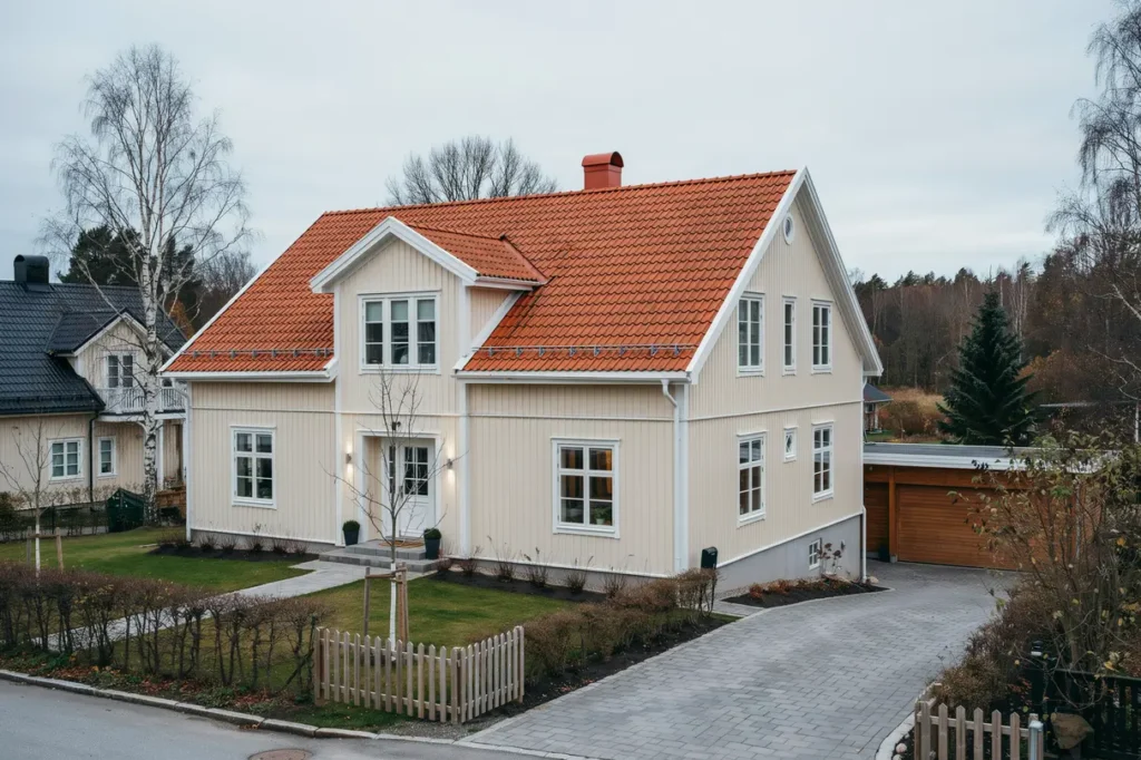 montering av sn rasskydd p villatak i rimbo norrt lje